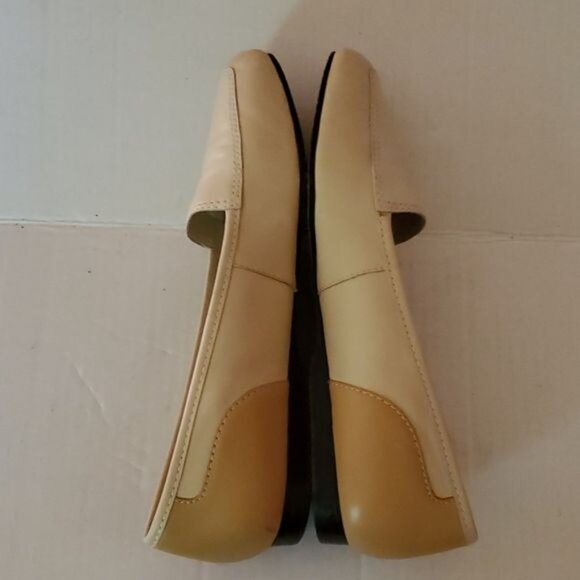 Flats Loafers Slip On Shoes Enzo Angiolini Leather Cream Tan Women's WOMAN'S 7M - Picture 10 of 15
